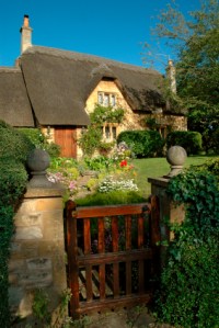 British_cottage__istockphoto_
